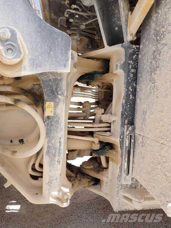 Komatsu WA600-8EO Wielladers