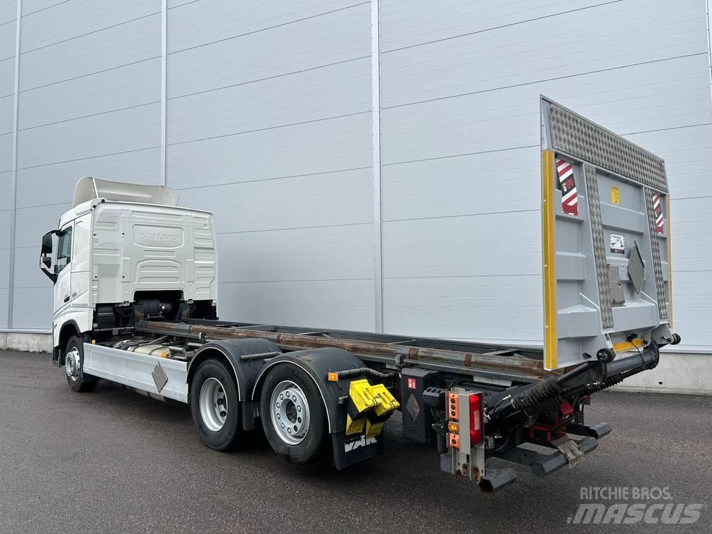 Volvo FH Containertrucks met kabelsysteem