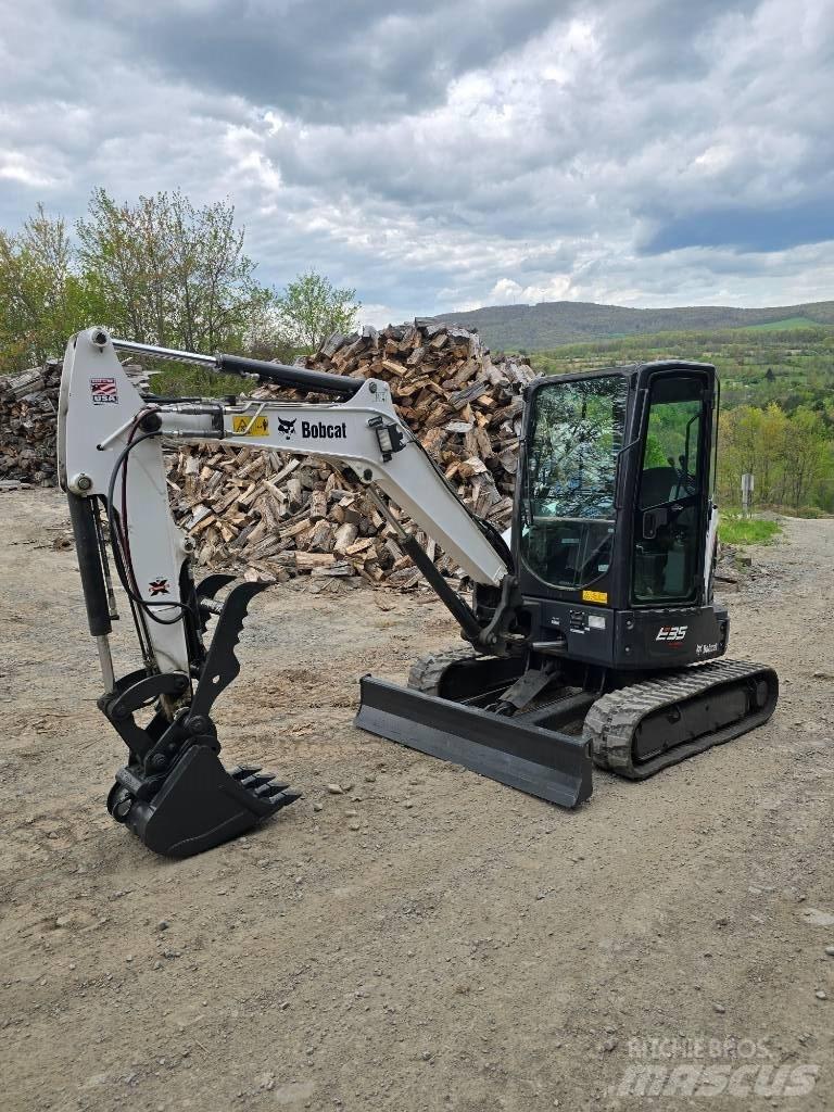 Bobcat E35 Minigraafmachines < 7t