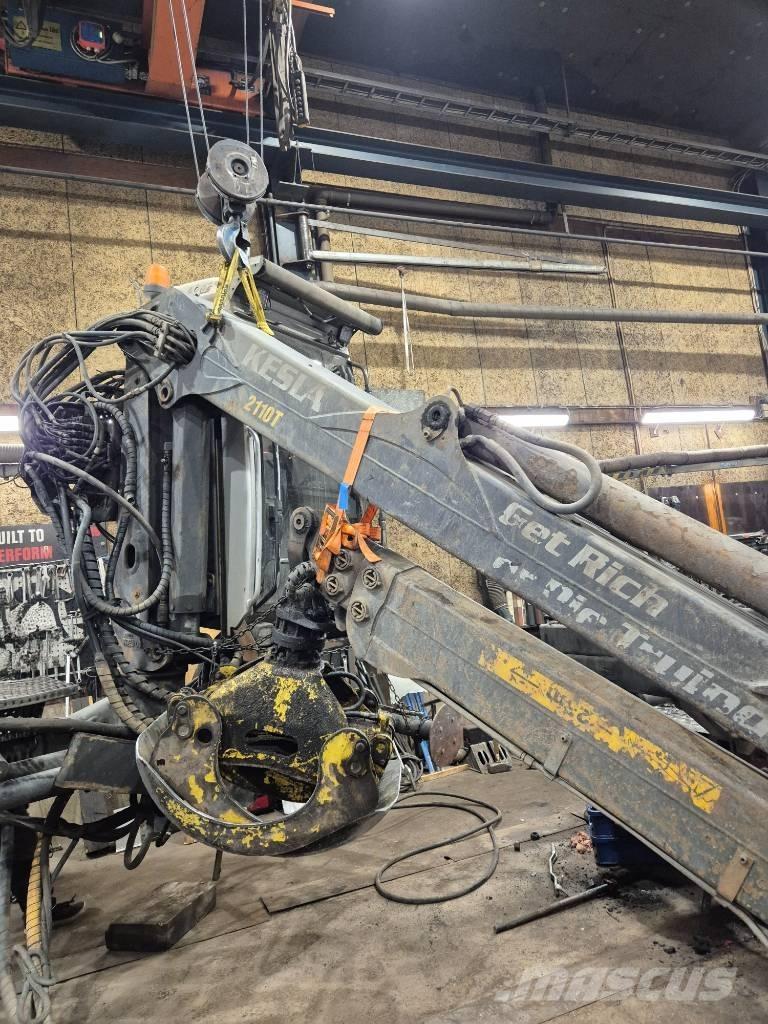 Kesla 2110T Houtkranen