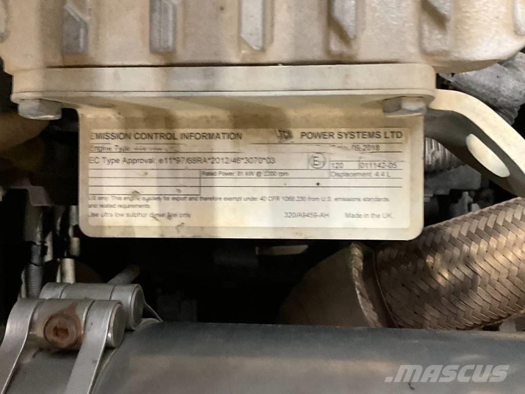 JCB JS 130 LC Rupsgraafmachines