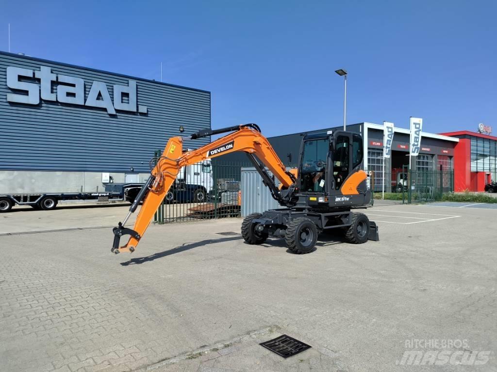 Develon DX57W-7 Minigraafmachines < 7t