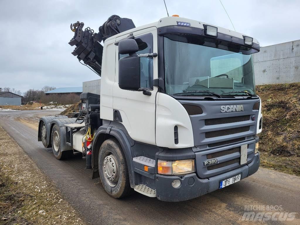Scania P 380 Vlakke laadvloer met kraan