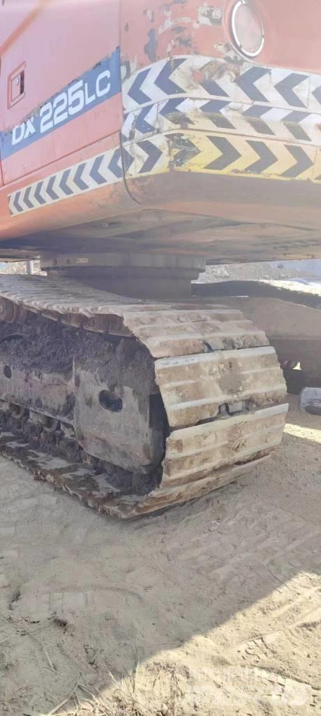 Doosan DX 225LC Rupsgraafmachines