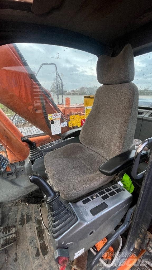 Doosan Dx140 Wielgraafmachines