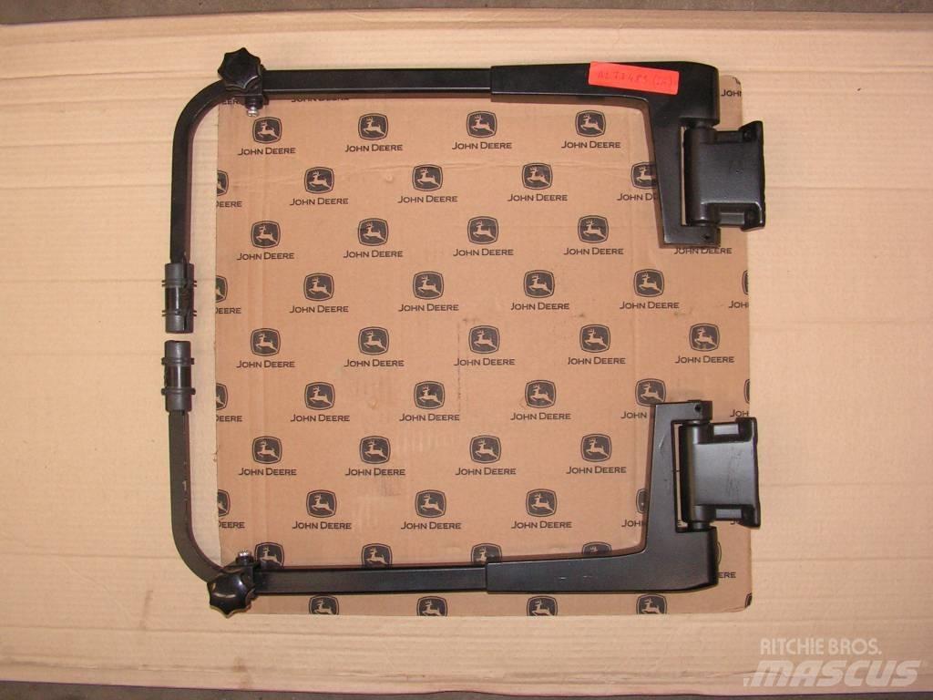 John Deere 6800 Cabine en interieur