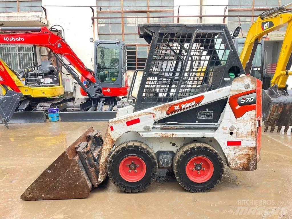 Bobcat S 70 Schrankladers