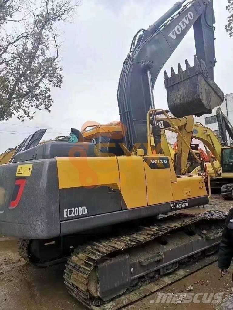 Volvo EC 200 Rupsgraafmachines