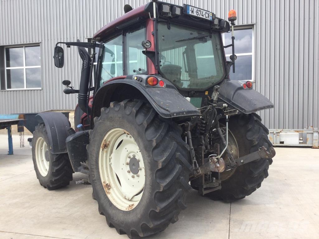 Valtra N123 Tractoren