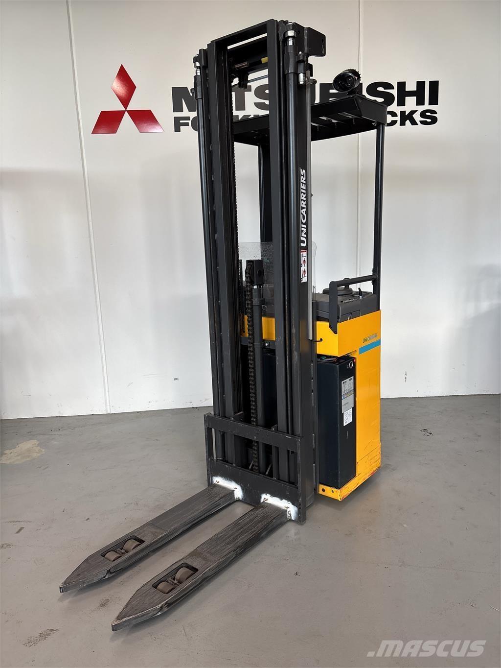 Atlet A160 Zelfrijdende stapelaars