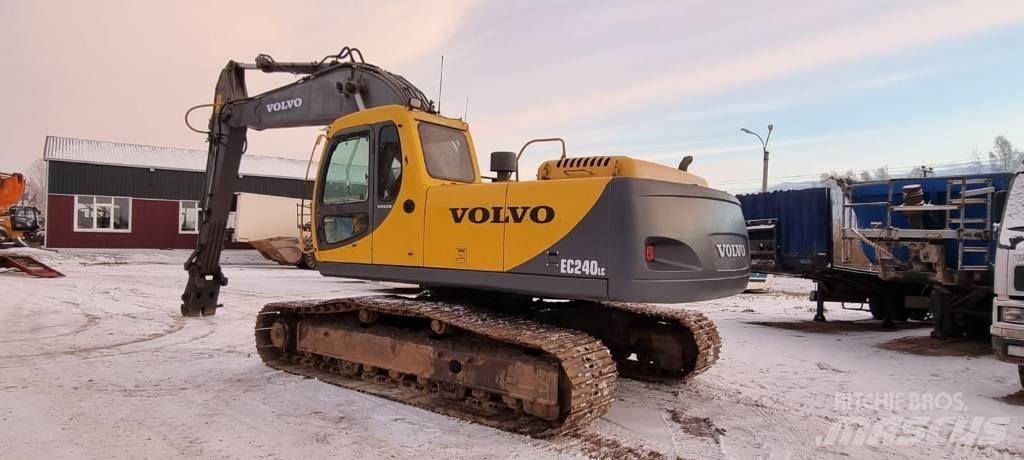 Volvo EC 240 C L Rupsgraafmachines