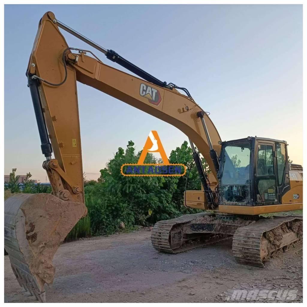 CAT 323GX Amfibische graafmachines
