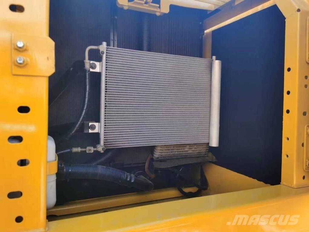 Komatsu PC 220-8 Rupsgraafmachines