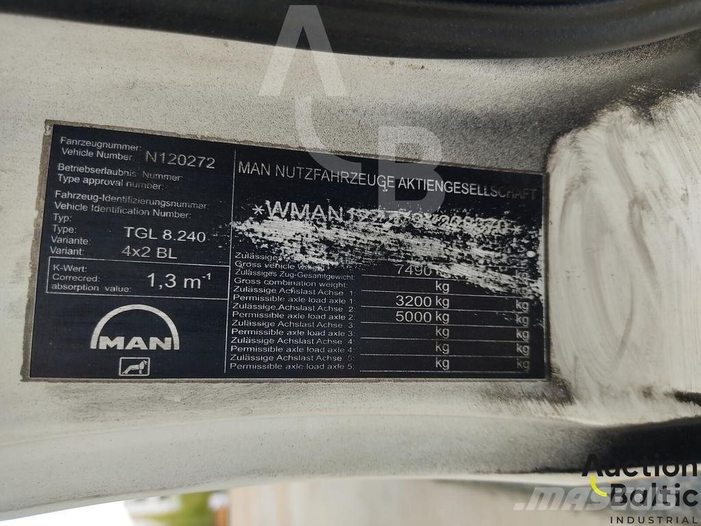 MAN TGL8.240 Oprijwagen
