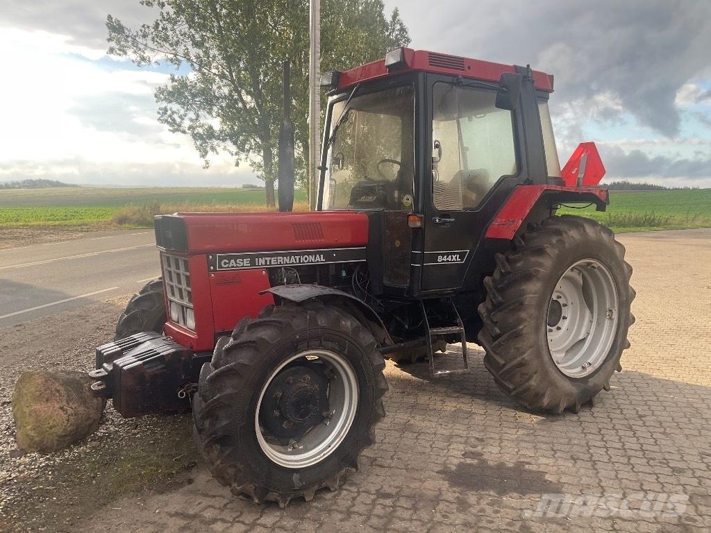 Case IH 844 xla Tractoren
