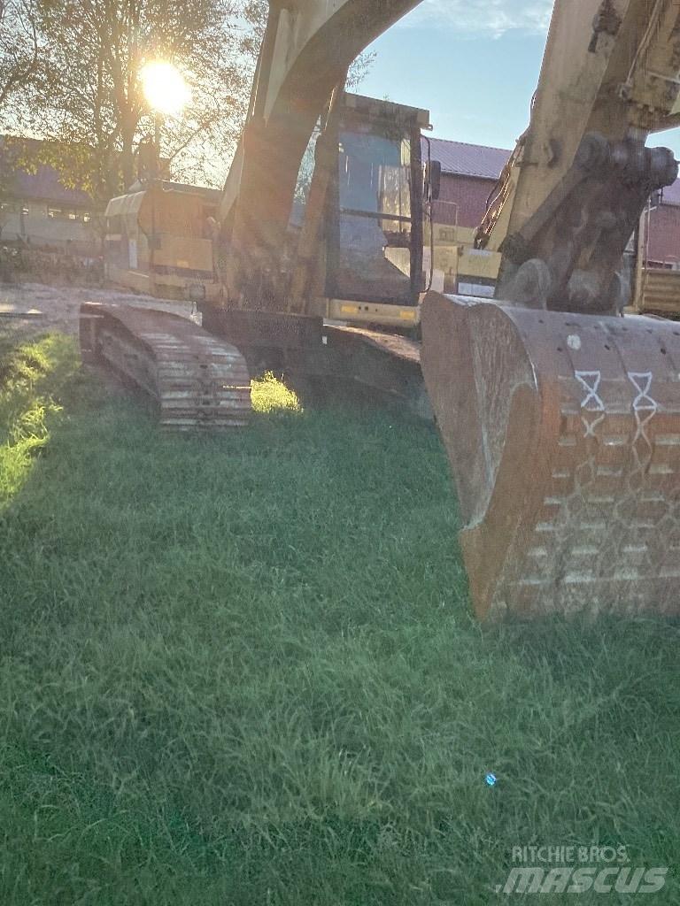 CAT 320 L Rupsgraafmachines