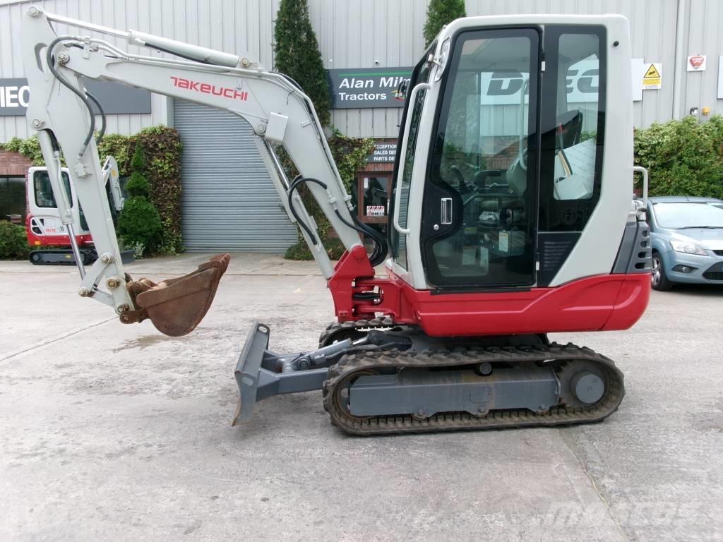 Takeuchi TB 228 Minigraafmachines < 7t