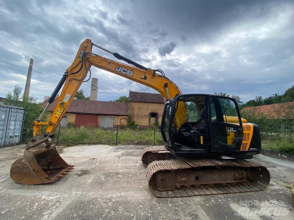 JCB JS 131 LC Rupsgraafmachines