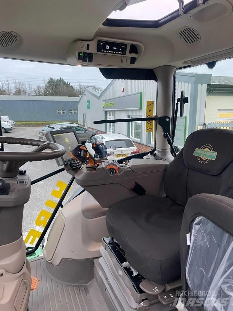 John Deere 6R215 Tractoren