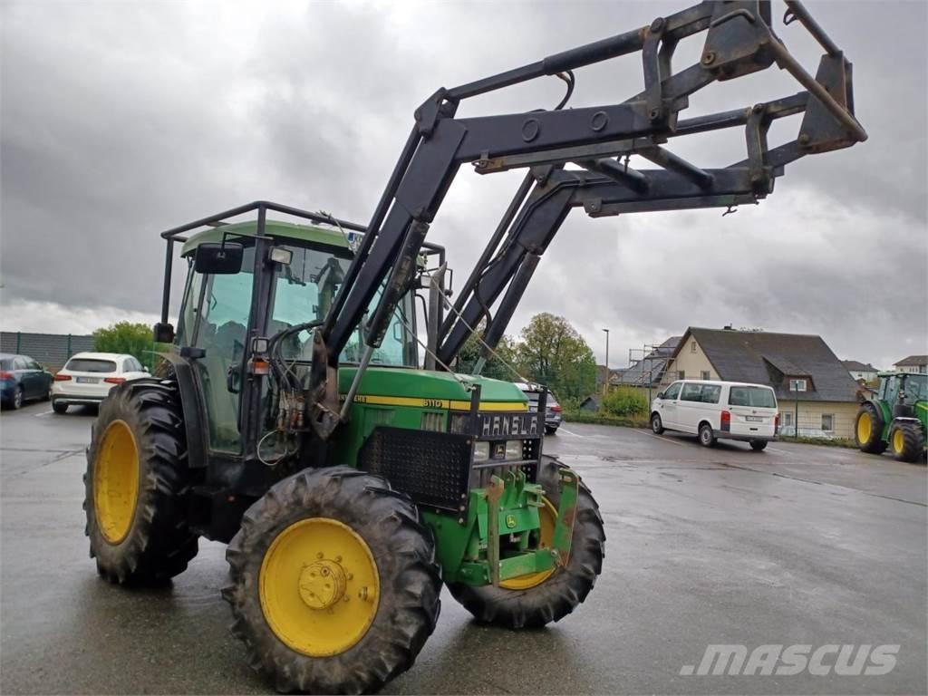 John Deere 6110SE Tractoren