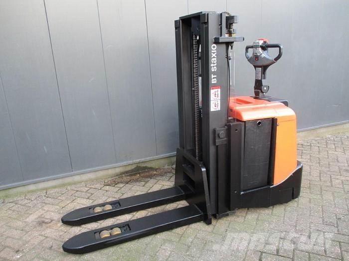 BT SPE160L Meerij pallettruck met platform