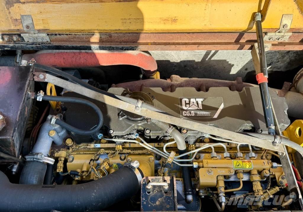 CAT M 318 D Wielgraafmachines