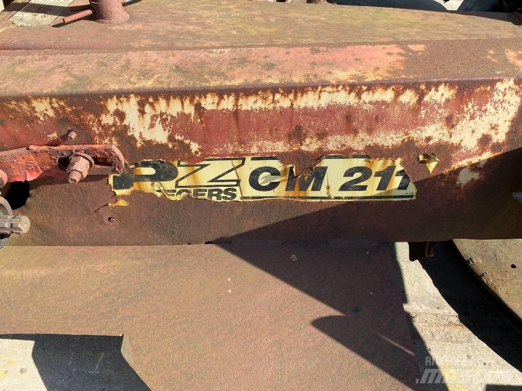 PZ CM 211 Maaiers