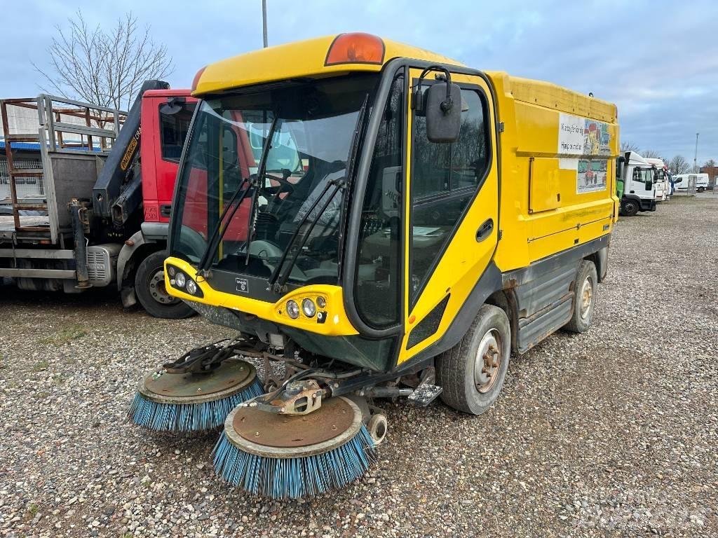 Johnston CN400 Veegmachines