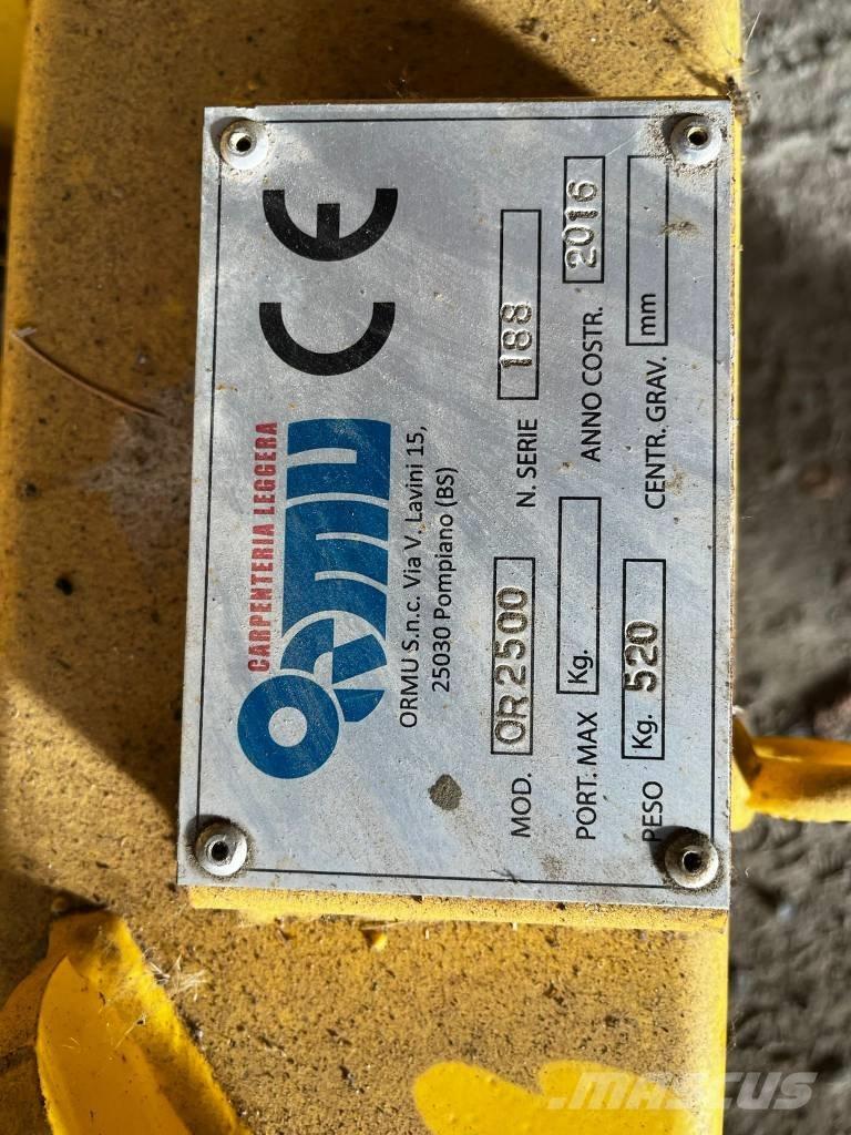  ORMU LAMA NEVE 2500 Sneeuwschuivers en -ploegen