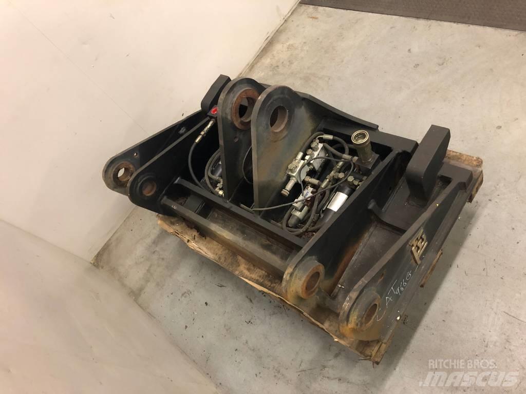 CAT 966 G Snelkoppelingen