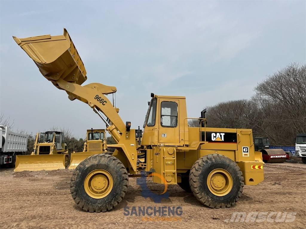 CAT 966C Wielladers