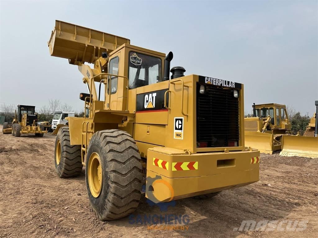CAT 966C Wielladers