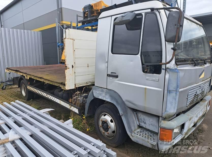 MAN 8.163 Platte bakwagens