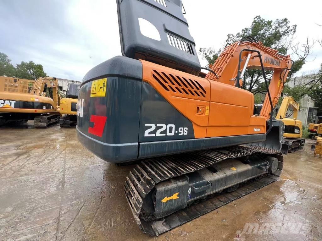 Hyundai 220 LC -9 Rupsgraafmachines
