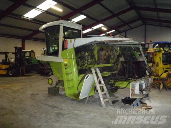 CLAAS 800 series Hooi en voedermachine accessoires