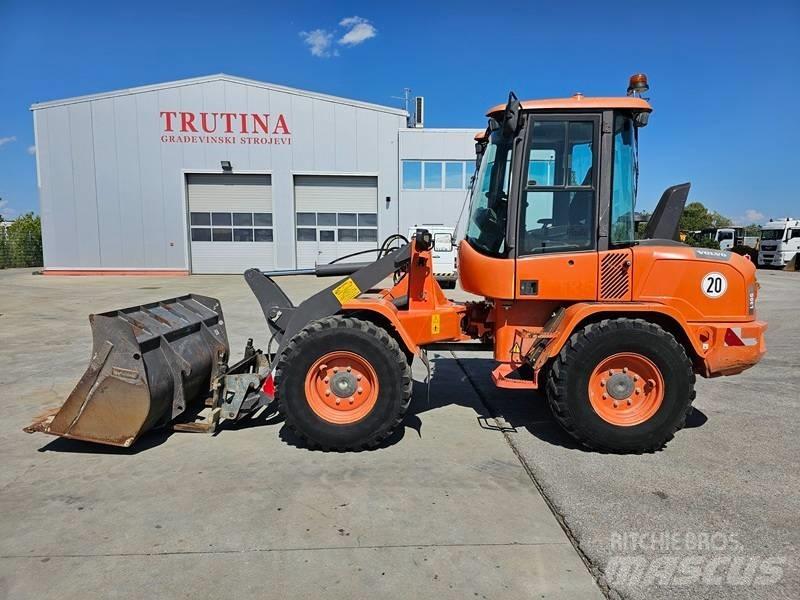 Volvo L 30 G Wielladers