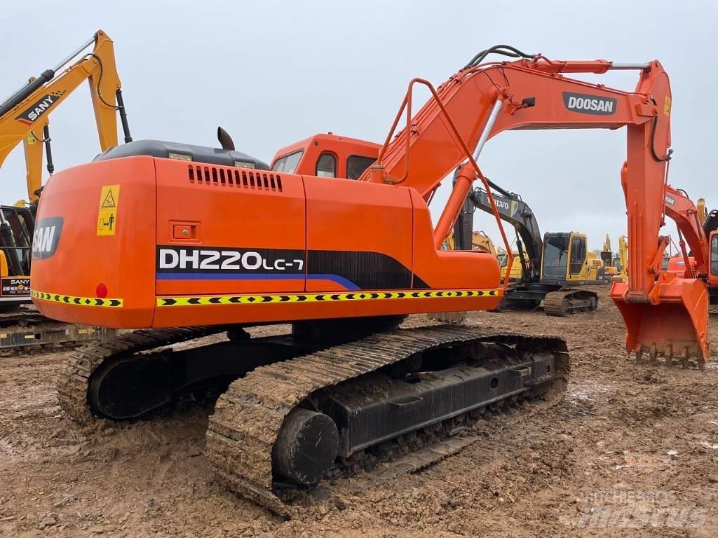 Doosan DH 220 Rupsgraafmachines
