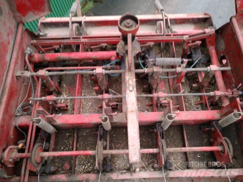 Vicon HP 1600 Vierkante balenpers