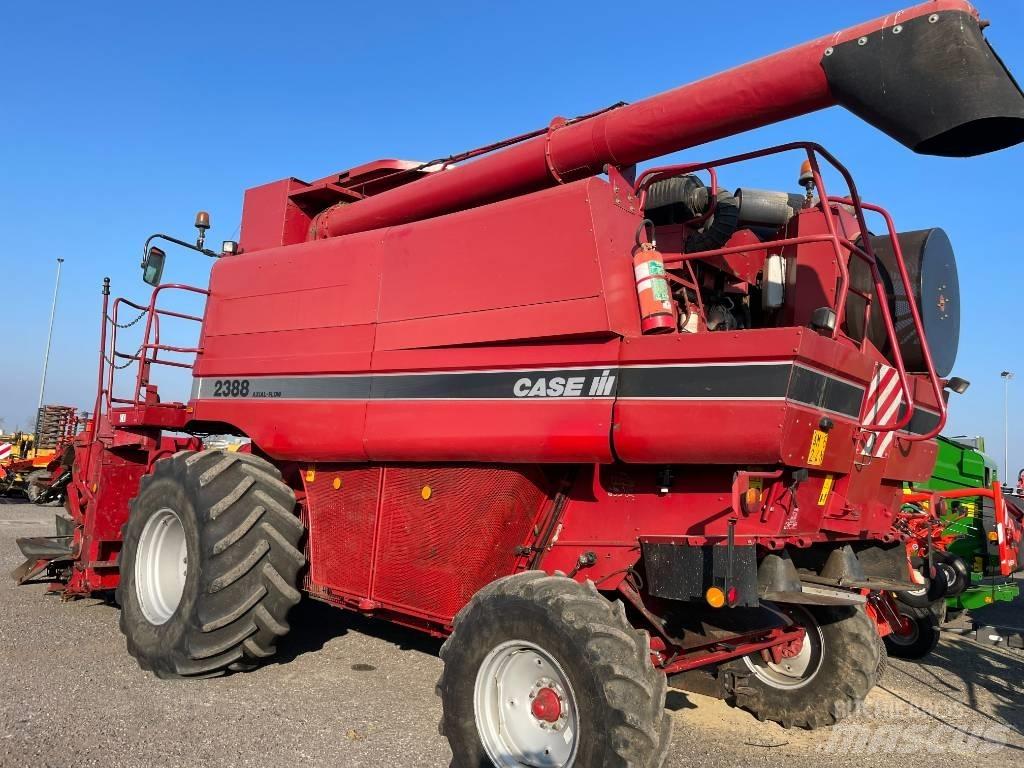 CASE 2388 Maaidorsmachines