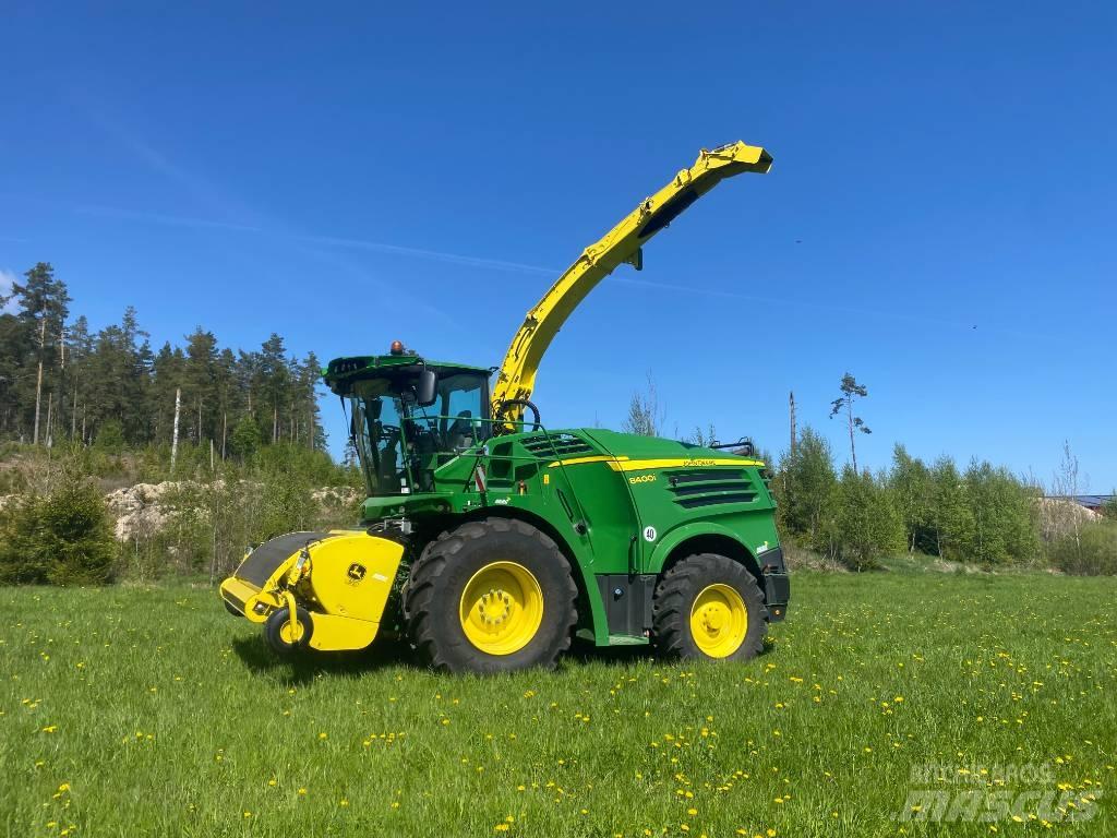 John Deere 8400 i Zelfrijdende veldhakselaars