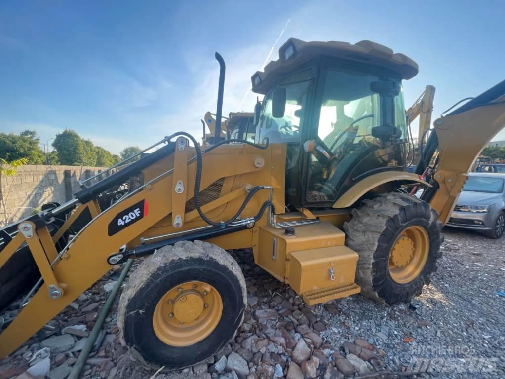 CAT 420f Graaf-laadcombinaties