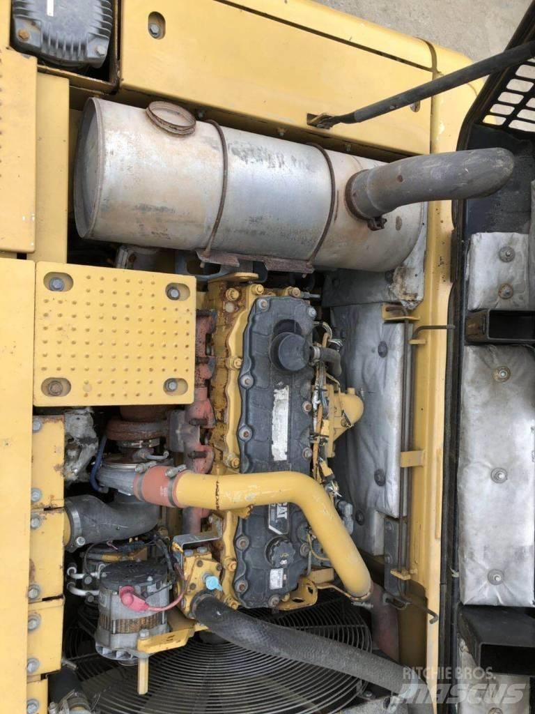 CAT 329 Rupsgraafmachines
