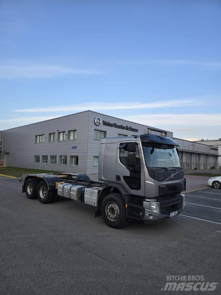 Volvo FE 320 Chassis met cabine