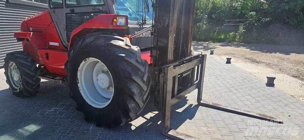 Manitou M30-4 Vorkheftruck voor zwaar terrein