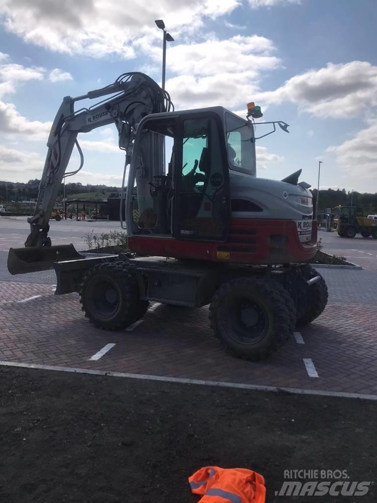 Takeuchi TB295W Wielgraafmachines