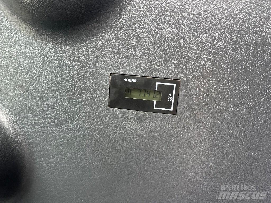 Hyundai HX 145 LCR Rupsgraafmachines