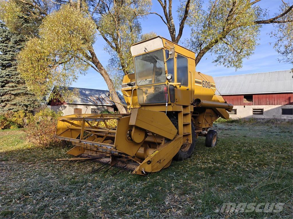 Sampo-Rosenlew 600 Maaidorsmachines