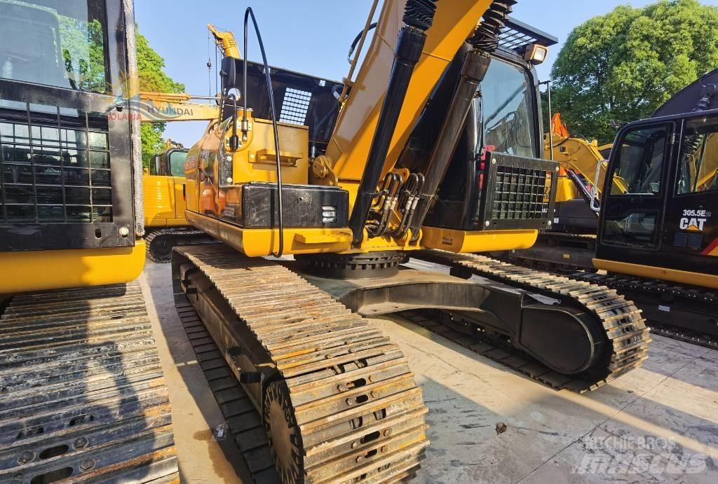 CAT 320 D L Rupsgraafmachines