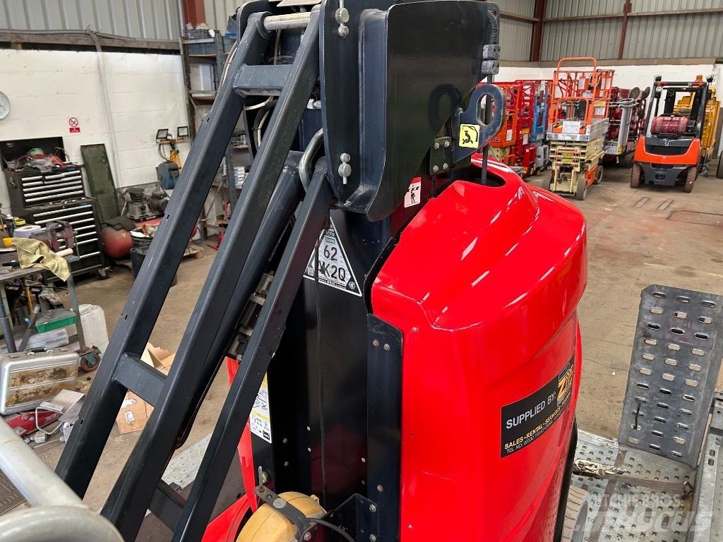Manitou 100 VJR Personenliften en invalideliften