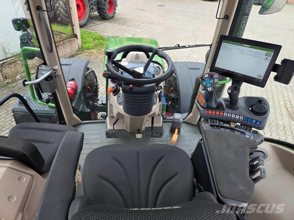 Fendt 724 Vario Tractoren